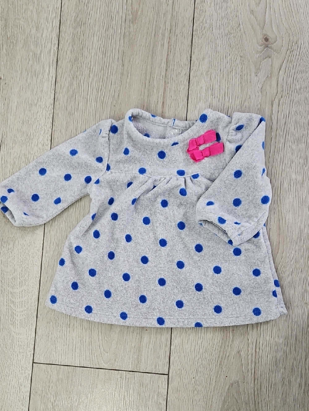 5/20$ Child of Mine by Carter's Baby Girl Polka Dot Fleece Top Pink Bow 0-3M🩷